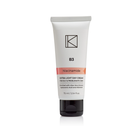 Екстралегкий денний крем для проблемної та жирної шкіри обличчя B3 Extra Light  Day Cream For Oi...
